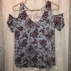 shoulderless floral print shirt